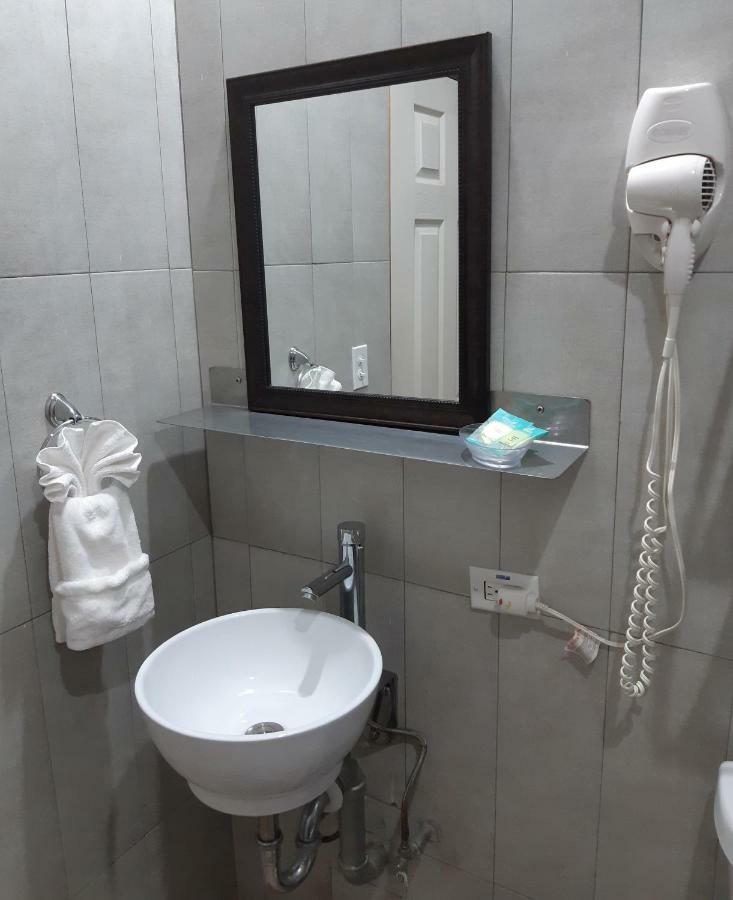 Maya Bella Downtown Hotel سان إجناسيو المظهر الخارجي الصورة