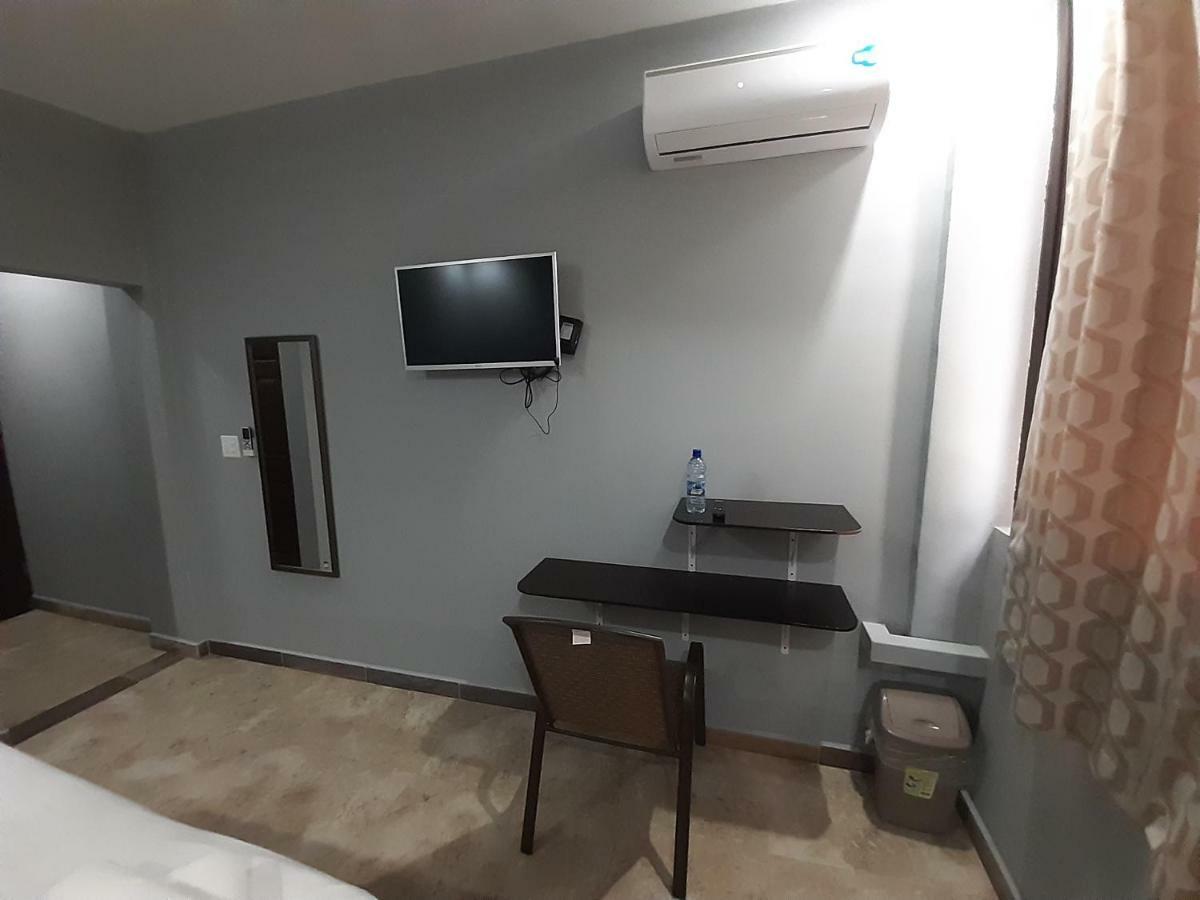 Maya Bella Downtown Hotel سان إجناسيو المظهر الخارجي الصورة